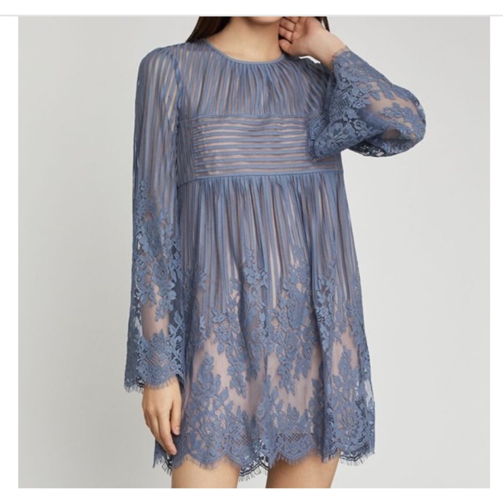 BcbgMaxAzria lace floral blue dress XXS